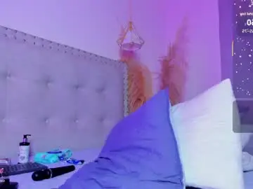 Chaturbate Nude Webcam of nicole_vega18
