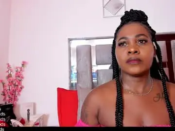 Chaturbate Live Sex Cam of emillyroaa