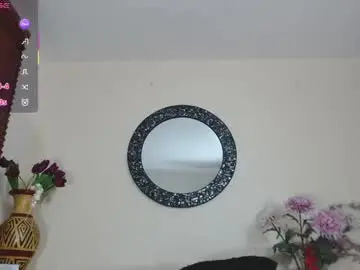 Chaturbate Nude Webcam of nicole_santana_