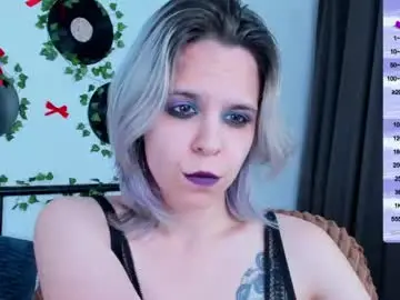 Chaturbate Live Sex Cam of lirabelles
