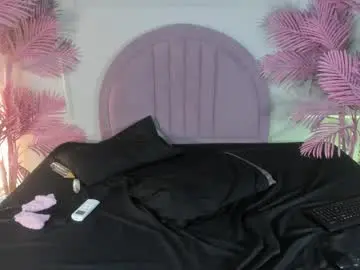 Chaturbate Live Sex Cam of maddybenson