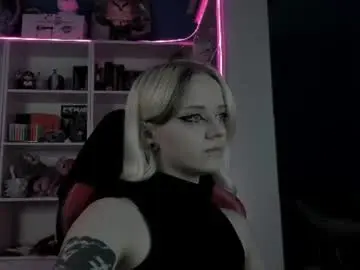 Chaturbate Nude Webcam of holy_mistresss