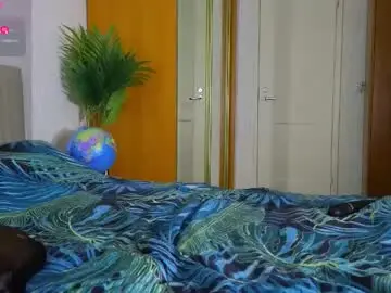 Chaturbate Live Sex Cam of miss_leee