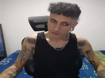 Chaturbate Best Webcam of present_the_magic