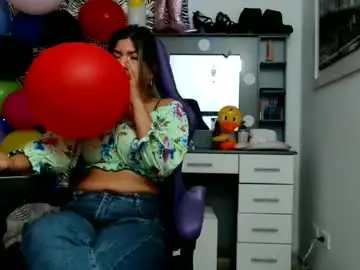 Chaturbate Live Sex Cam of hot_sexy_bunny