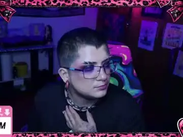 Chaturbate Sex Cam of ftmbiggestclit