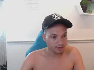 Chaturbate Live Sex Cam of brian_waller