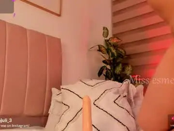 Chaturbate Live Sex Cam of missesmeralda