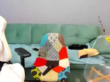 Chaturbate Live Sex Cam of 18te3ngirl