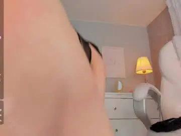 Chaturbate Free Porn Cam of ami_sweet_18