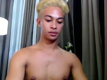 Chaturbate Nude Webcam of hunk_edward