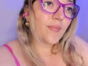 Chaturbate Live Sex Cam of naty__mature_