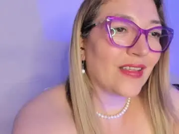 Chaturbate Adult Video Chat of naty__mature_
