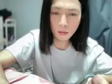 Chaturbate Live Sex Cam of xdropgorgeous_onlyamira