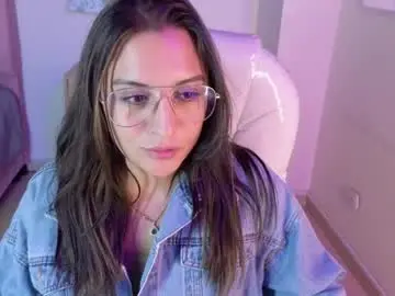 Chaturbate Live Sex of miia_thompson_1