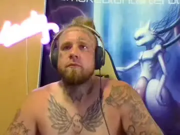 Chaturbate Adult Video Chat of smokebluntafterblunt