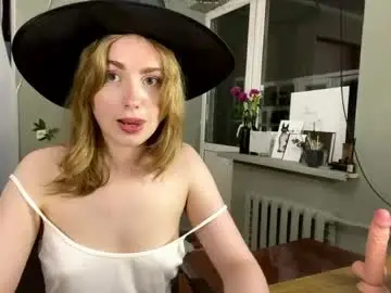 Chaturbate Free Live Porn of molyangel