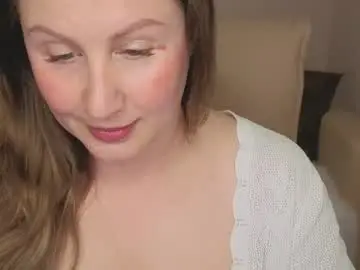 Chaturbate Live Sex Cam of helens_lov