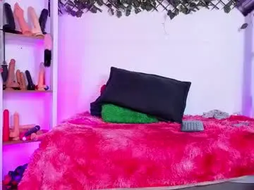Chaturbate Free Live Porn of louise_nails