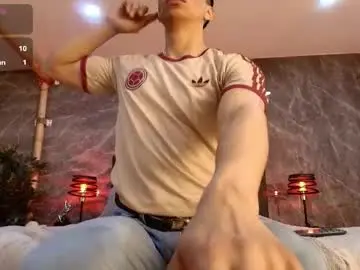 Chaturbate Live Sex Cam of apolo_crus
