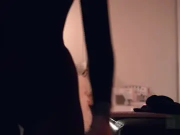 Chaturbate Live Sex Cam of kinkylina_