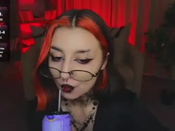 Chaturbate Free Live Porn of mistress__marcelline