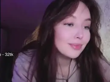 Chaturbate Live Sex Cam of elusive_mia