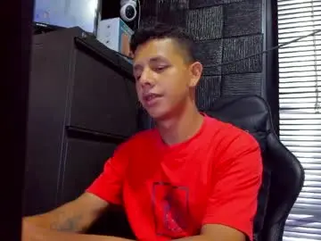 Chaturbate Adult Webcam of g_lincoln