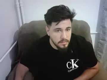 Chaturbate Live Sex Cam of gianiboy99