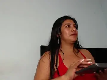 Chaturbate Free Porn Cam of milf_anay_