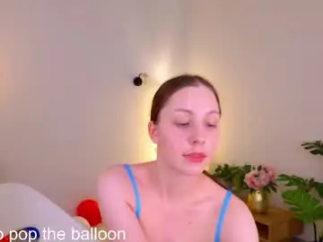 Chaturbate Live Sex Cam of dina_peach
