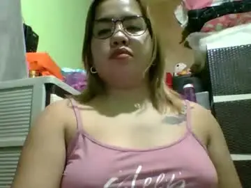 Chaturbate Sex Cam of small_boobs59