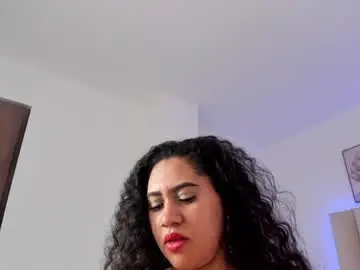 Chaturbate Free Live Porn of camile_row