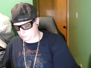 Chaturbate Sex Chat of edwardaims_2please