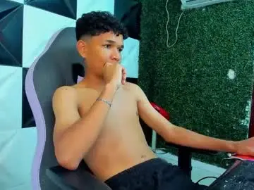 Chaturbate Free Live Porn of davexxx_