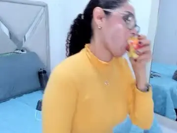 Chaturbate Sex Cam of kataleya_saenz1