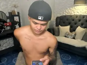 Chaturbate Live Sex of asianhugescott
