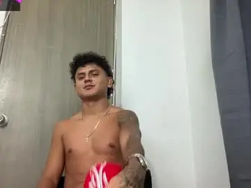 Chaturbate Watch Live Sex Cams of bob_pettersonn