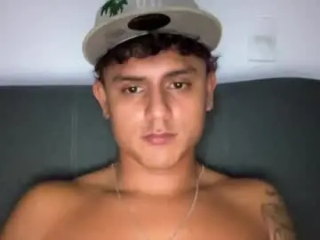 Chaturbate Adult Webcams of bob_pettersonn