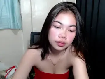 Chaturbate Live Sex Cam of im_yoursweetnadinexx
