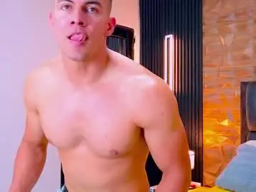 Chaturbate Free Porn Cam of hotfuckers4uu