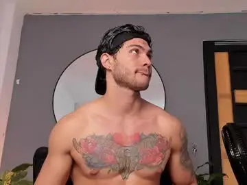 Chaturbate Live Sex Cam of camilohotxx__
