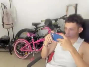 Chaturbate Live Sex Cam of white_master444