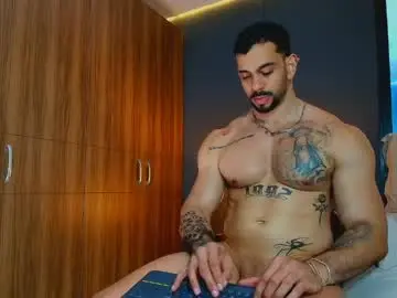 Chaturbate Live Porn of massimo_visconti