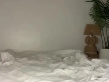 Chaturbate Sex Cam of angel_petite07
