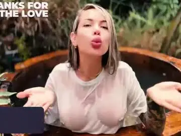 Chaturbate Nude Webcam of jhenna_greey