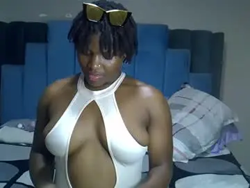 Chaturbate Watch Live Sex Cams of melanin_moon