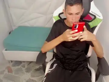 Chaturbate Best live sex cam show of sombra_18
