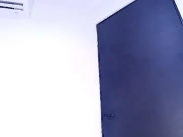 Chaturbate Watch Live Sex Cams of flordecayena_