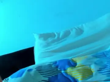 Chaturbate Live Sex Cam of boy_trans